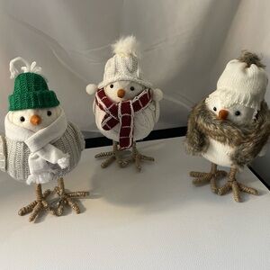 Charming Holiday Bird Decor Set - White, Green, Red